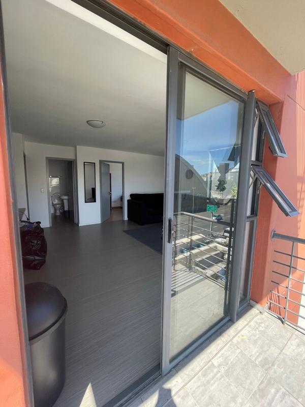 2 Bedroom Property for Sale in Zonnebloem Western Cape